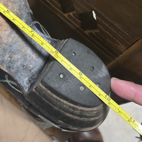 Vintage Green and Gray Western Wear Leather Boots 8 - Picture 12 of 12